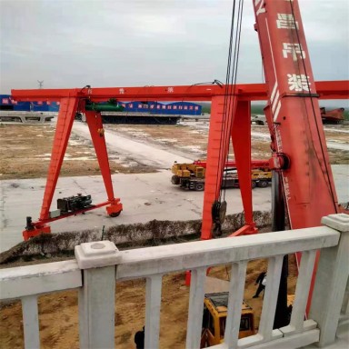 厂家买卖租赁10吨跨度30 米起升9米单梁门式起重机20吨花架龙门吊